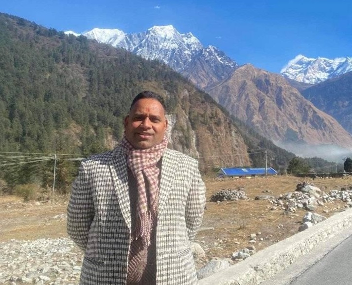लेखक : नवराज बराल